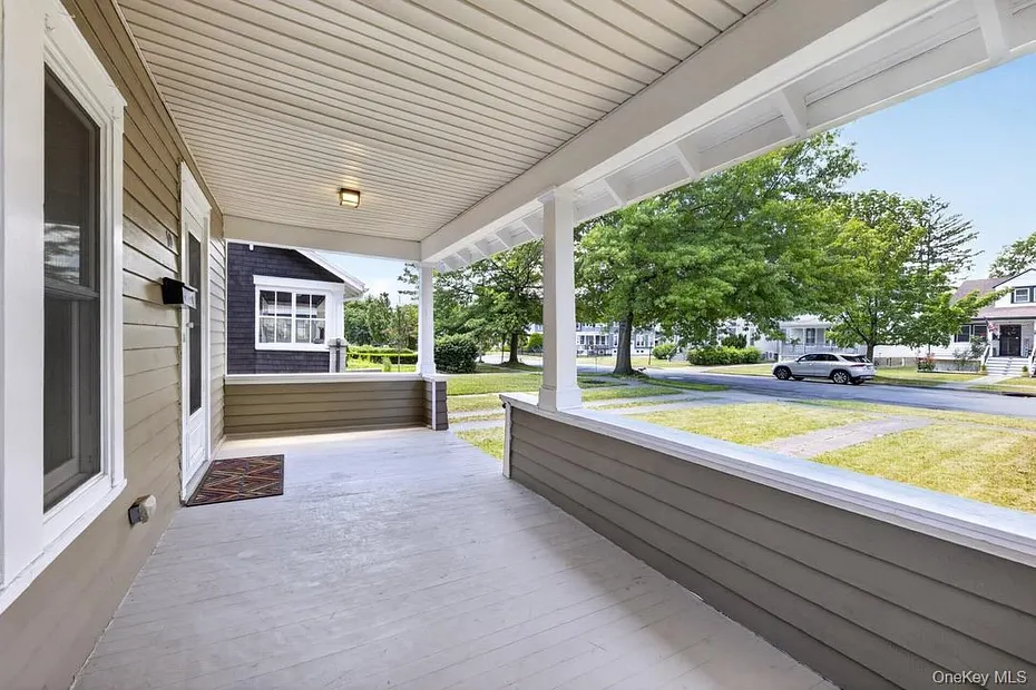 10 S Grand Avenue Photo 5