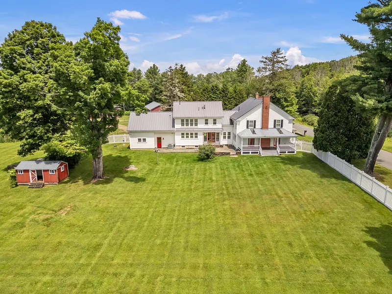 85 Nash Rd Photo 2