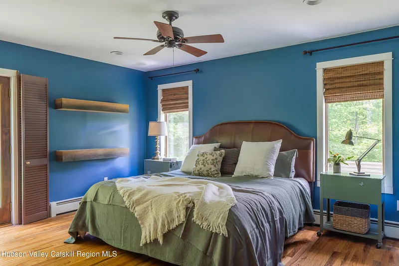 57 Anderson Road Photo 19