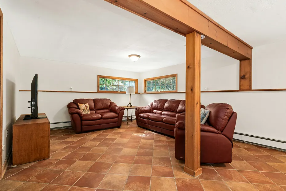 35 Aspen Ledges Road Photo 18