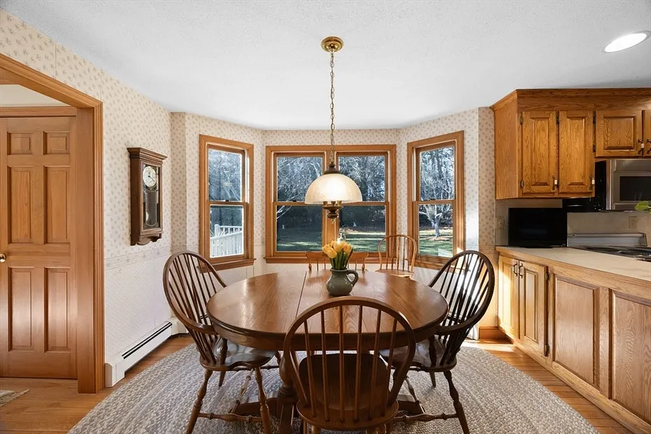 42 Marshview Circle Photo 9