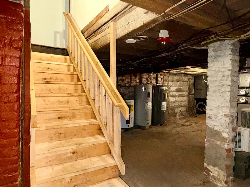17 Adams St Photo 18