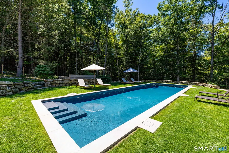 631 Milton Road Photo 3