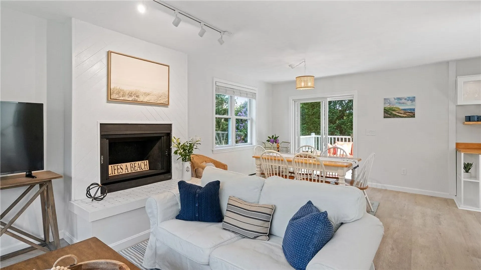 152 Tuckerman Avenue  #7 Photo 6