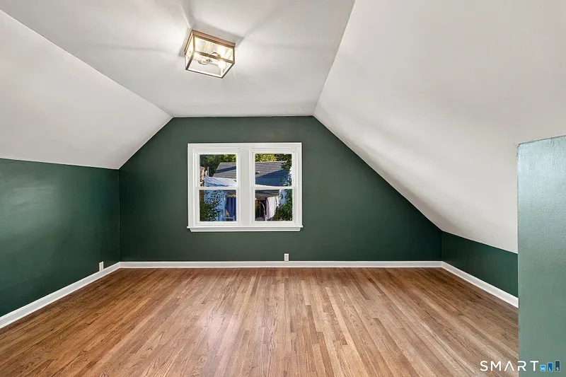 15 Ashland Avenue Photo 18
