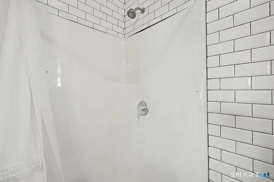 52 West Street Photo 34