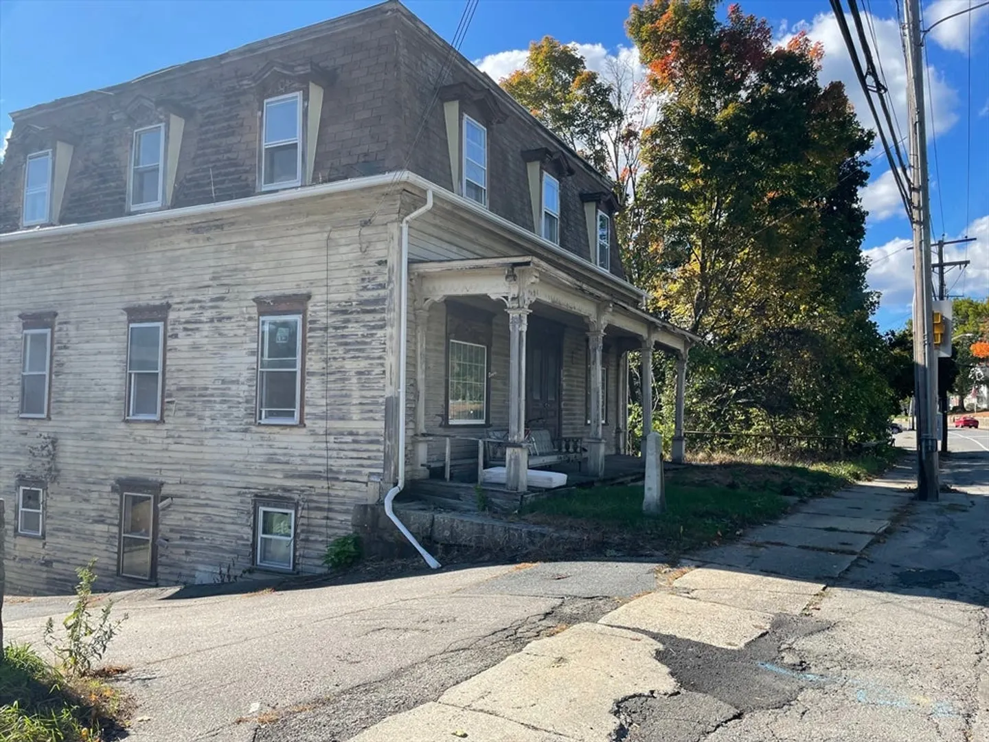 128 Linwood Ave Photo 9