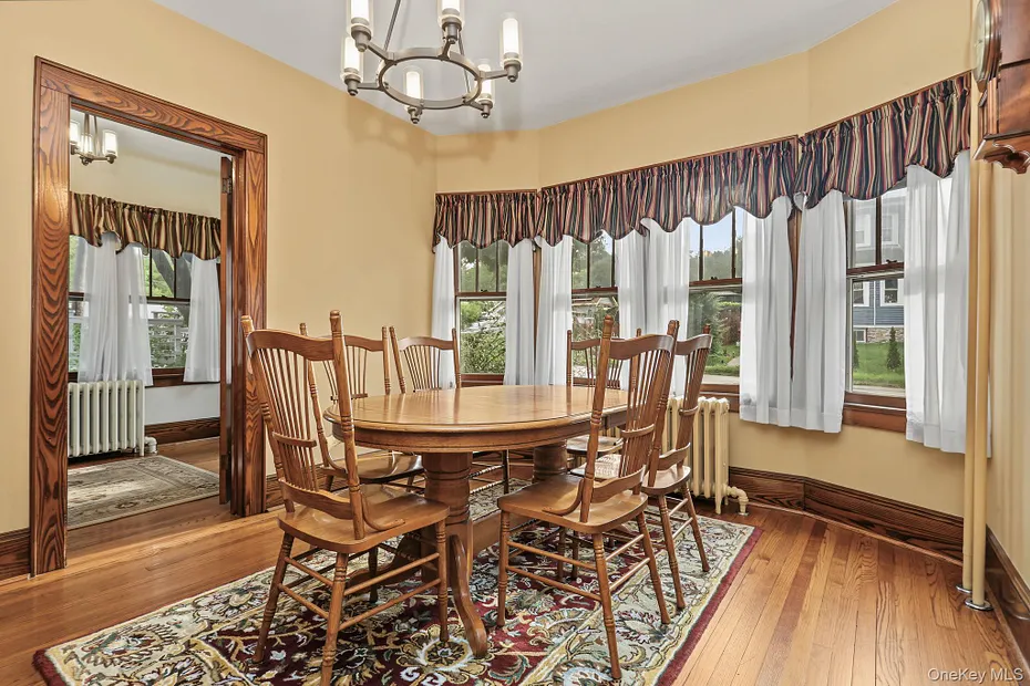1118 Hudson Avenue Photo 6