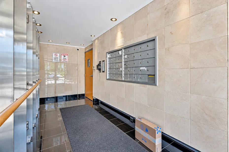 184 Pequot Avenue  #305 Photo 2