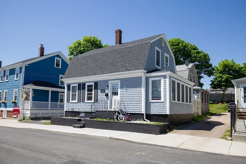 22 Murray St Photo 1