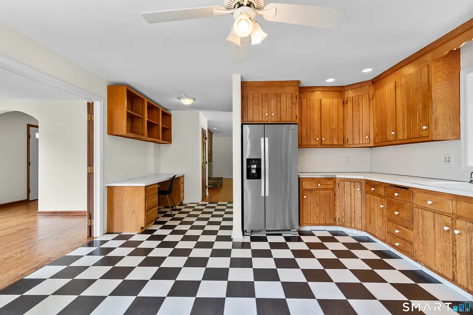 128 Midwood Avenue Photo 6