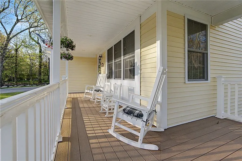 100 Franklin Road Photo 16