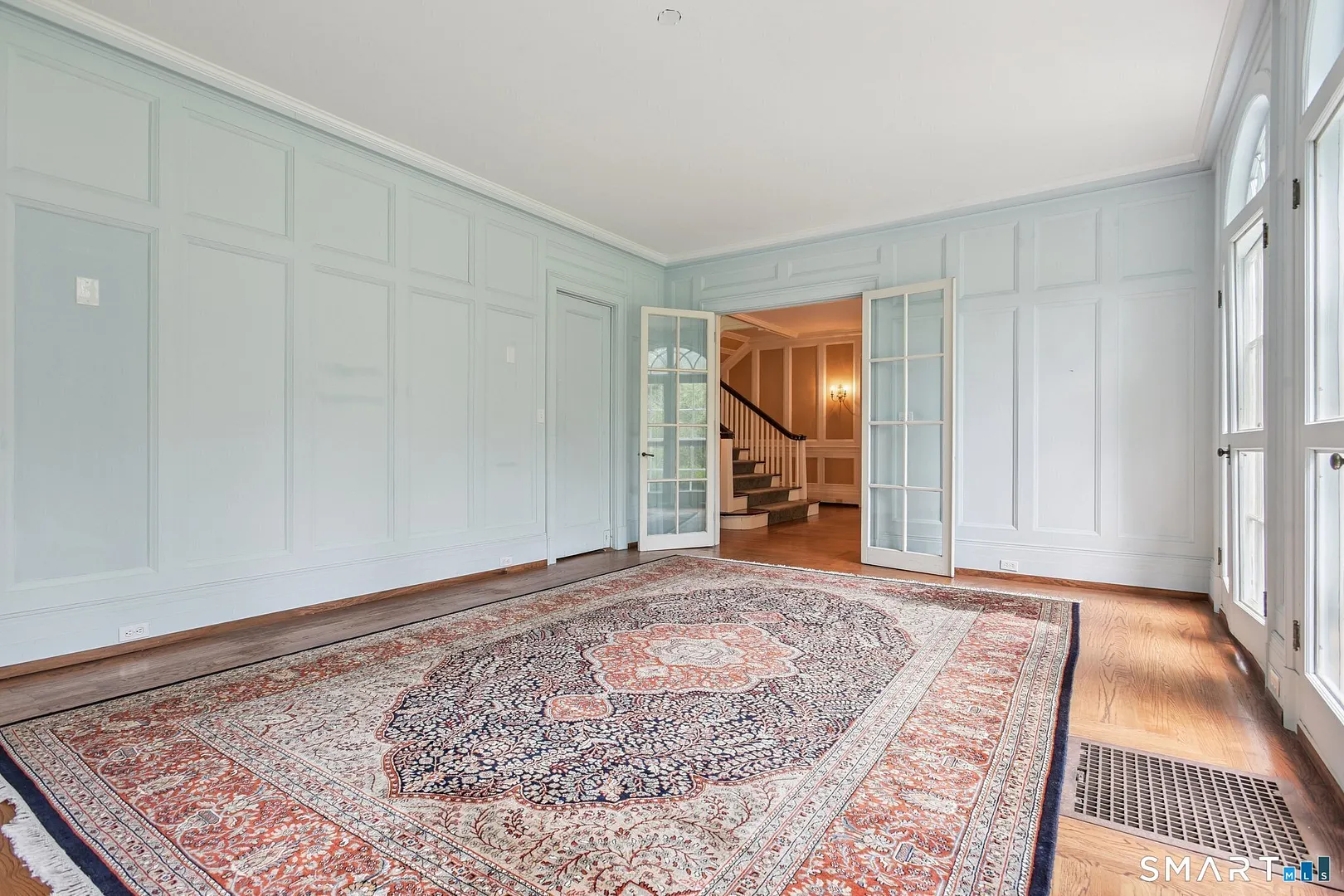 1056 Whitney Avenue Photo 10