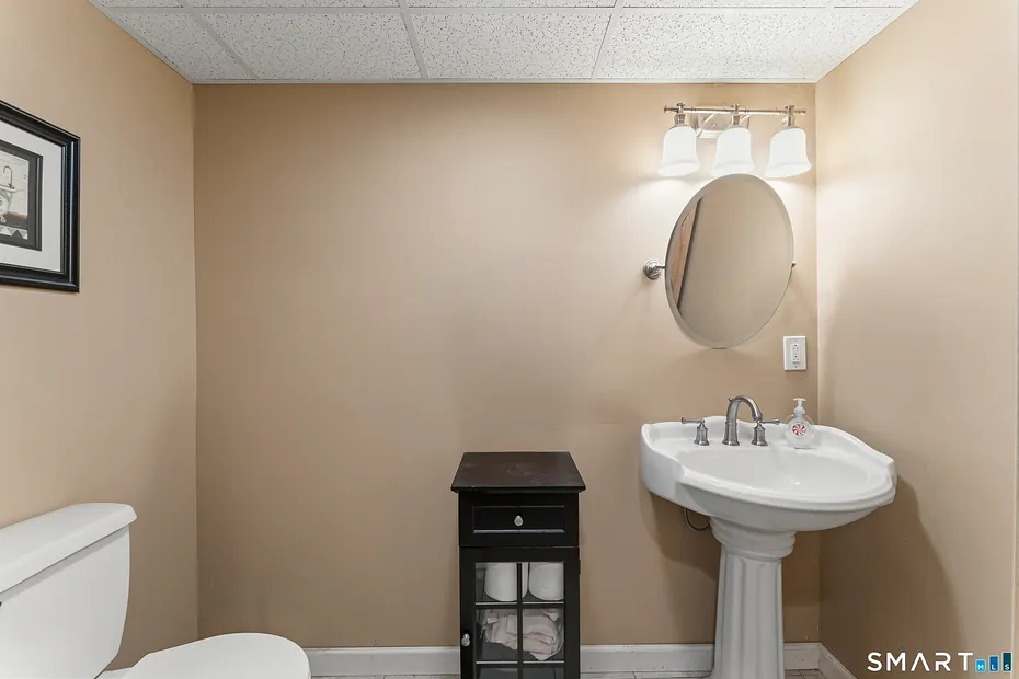 567 Inverness Court #567 Photo 7