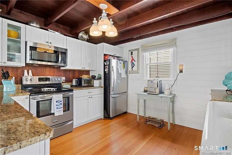 36 White Sands Beach Road Photo 15