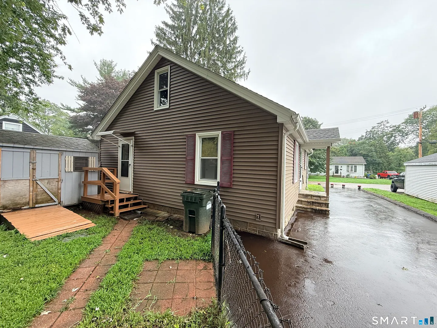 62 Mowry Avenue Photo 5