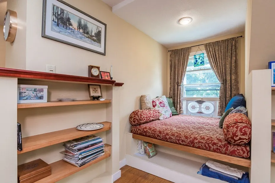 10 N Main St  #5E Photo 8