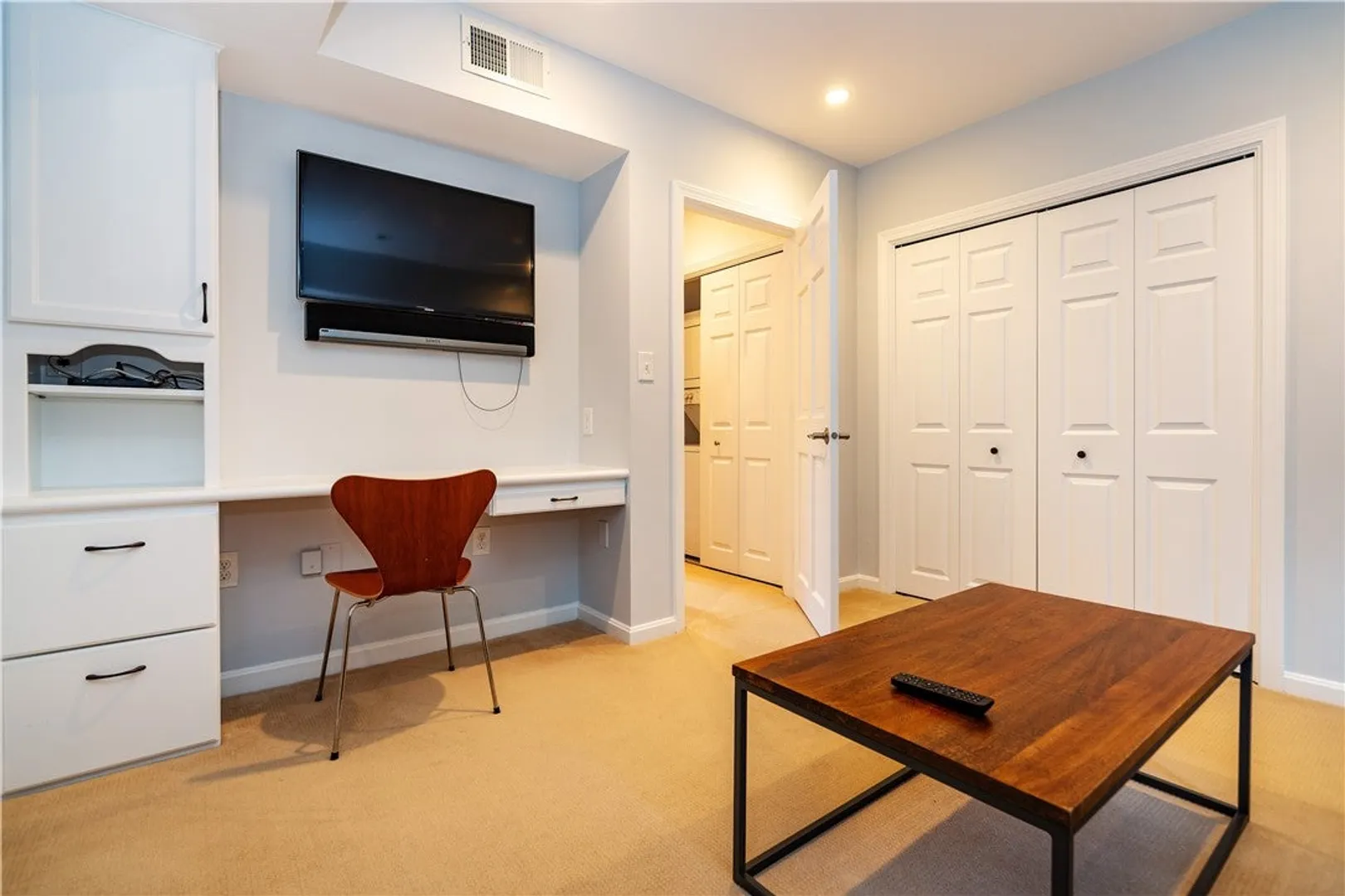 152 Crompton Avenue  #18 Photo 38