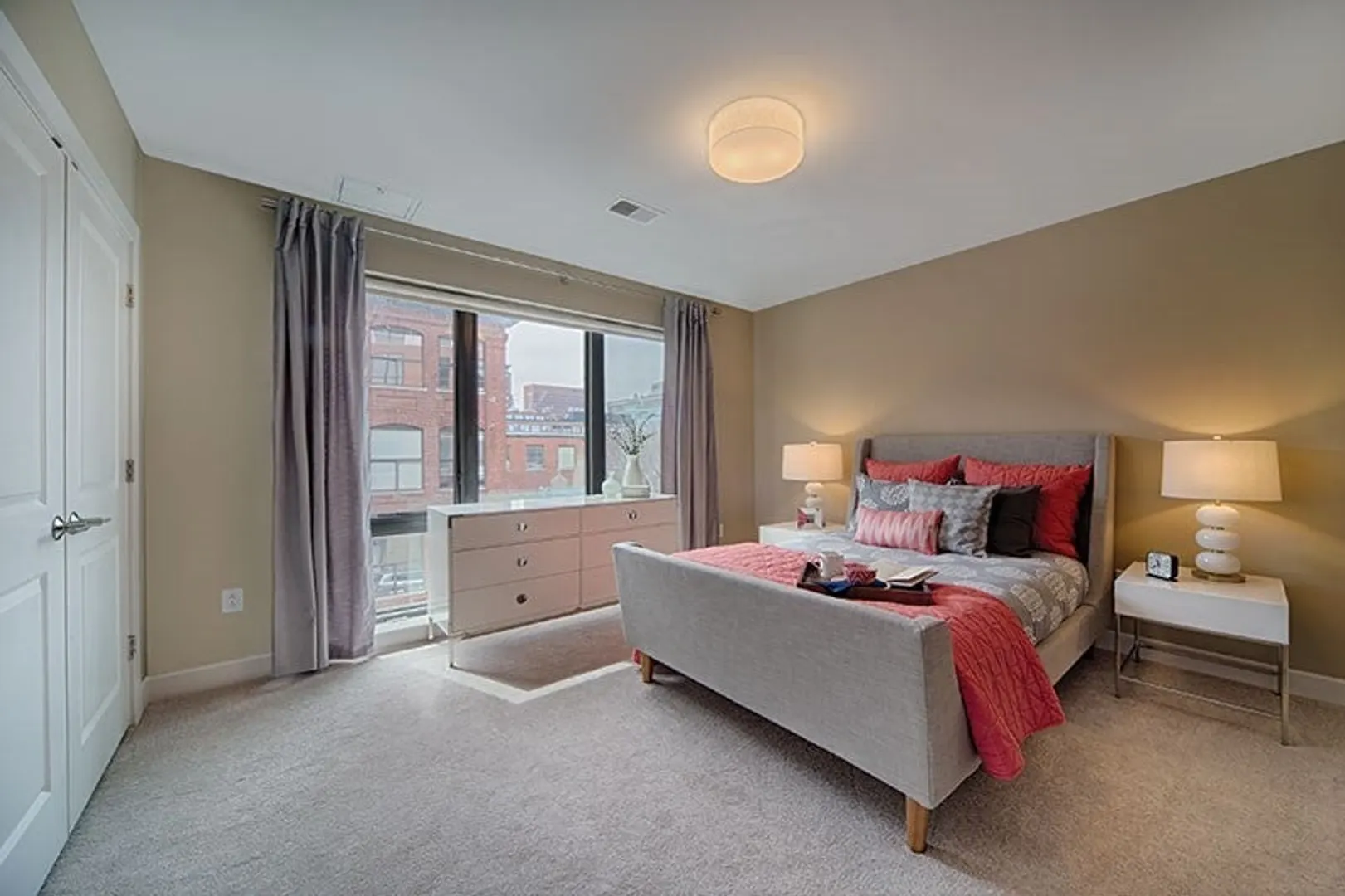 33 Rogers St.  #607 Photo 7