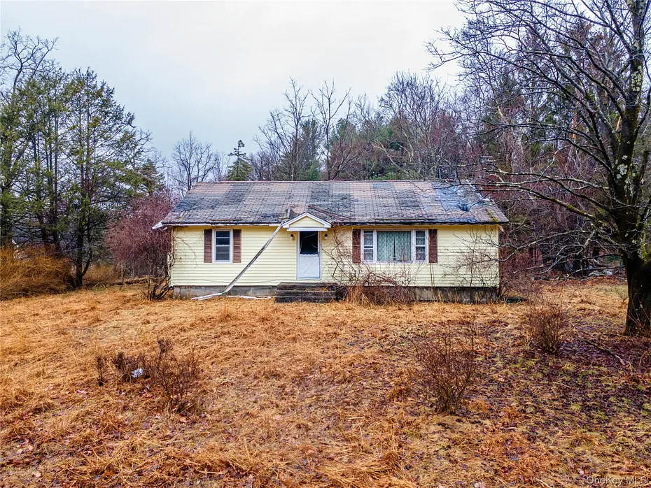 106 Sheldon Hill Road Photo 1