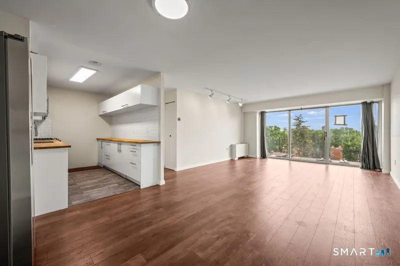 30 Woodland Street  #8LM Photo 11