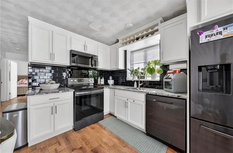 175 Russo Street Photo 7