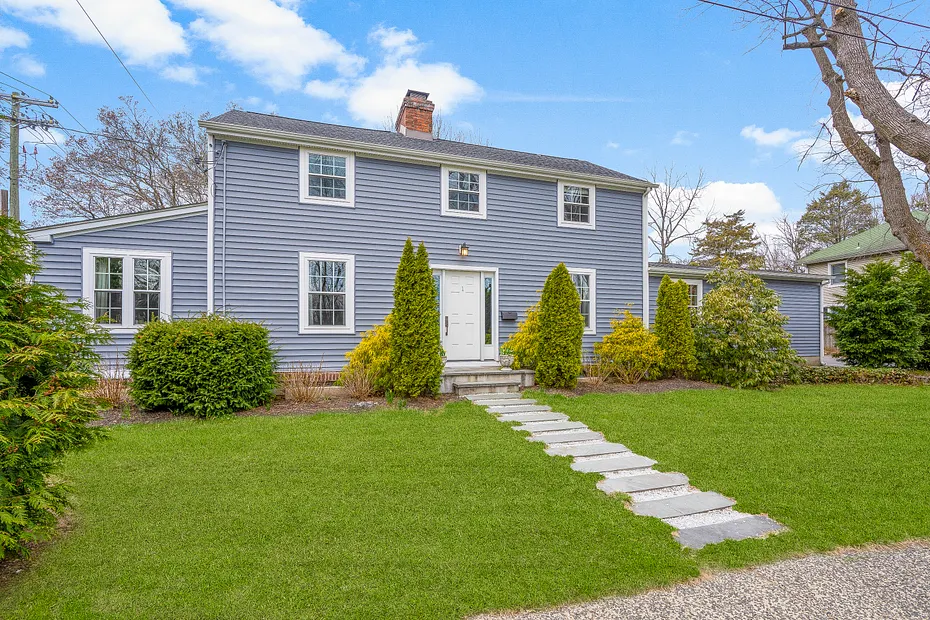1 Harmon Drive Photo 1
