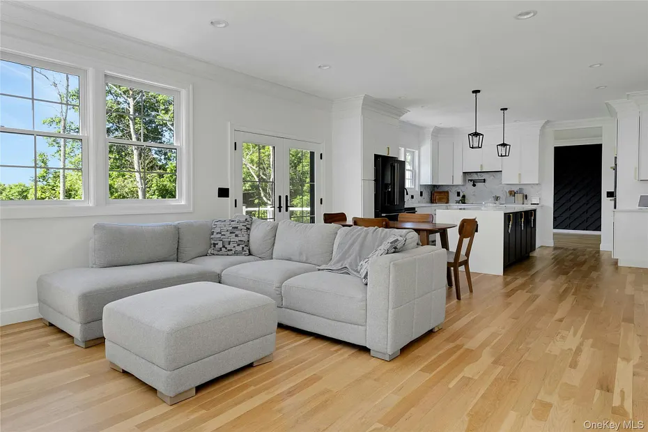 20 Sophia Lane Photo 17