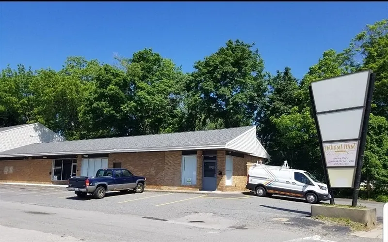 2 Fairlawn Ave #2 Photo 5