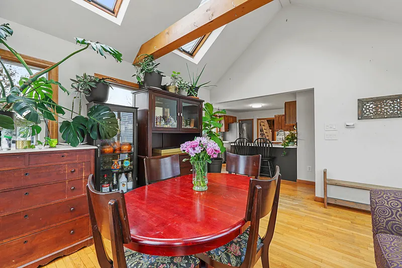 25 Calumet St Photo 23