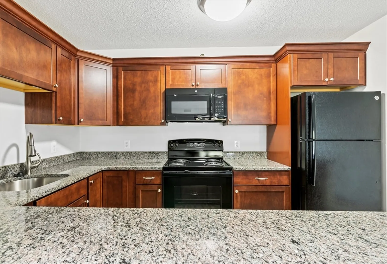 275 Main St  #403 Photo 16