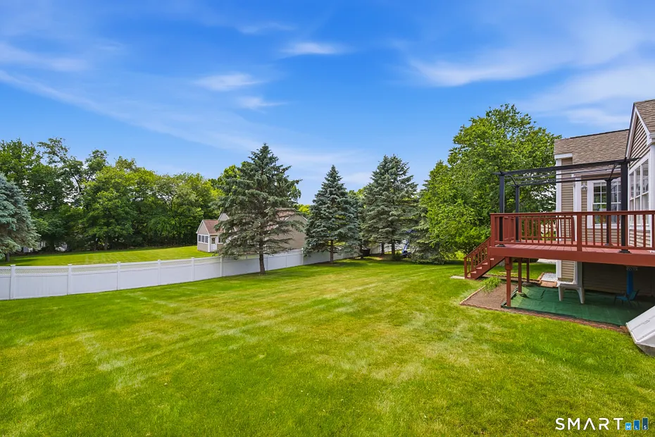 136 Talcott Ridge Road Photo 31