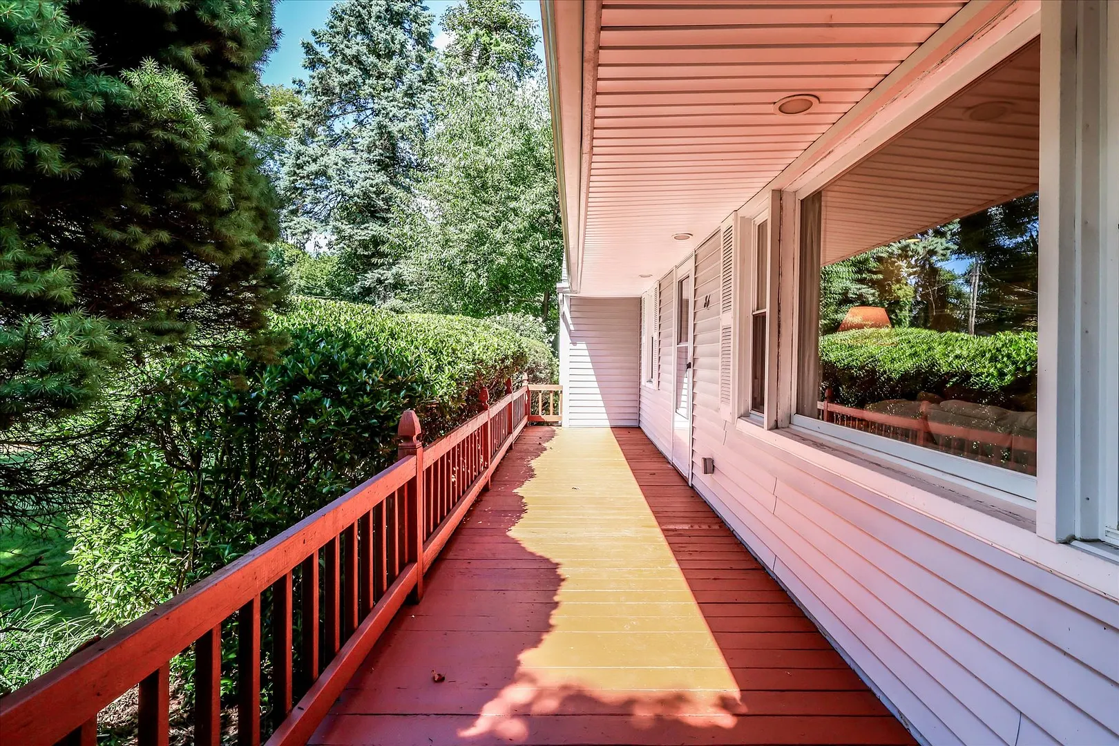 86 Crown Street Photo 3