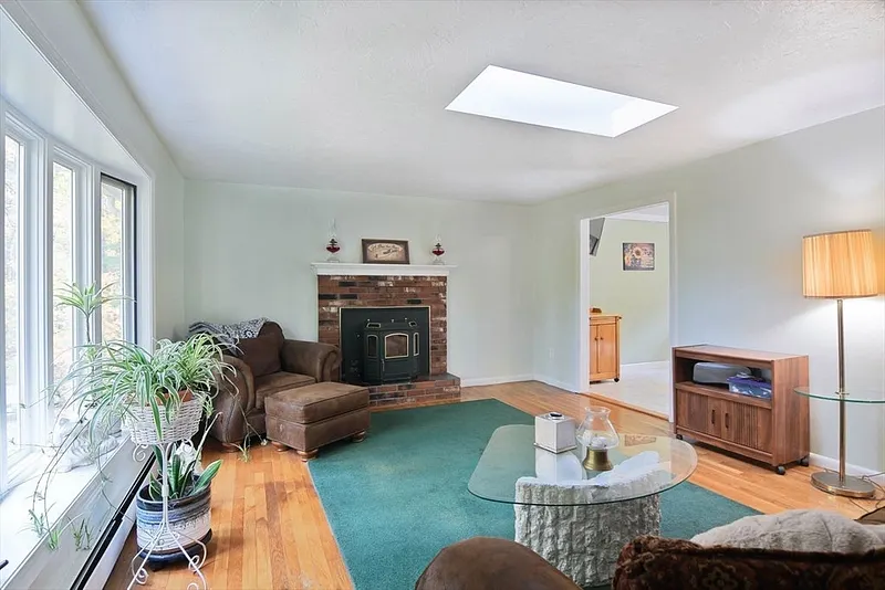 85 Paddock Rd Photo 12