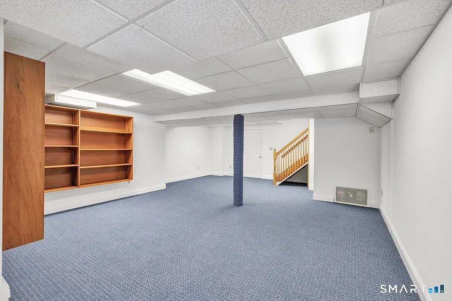 461 Amity Road Photo 35