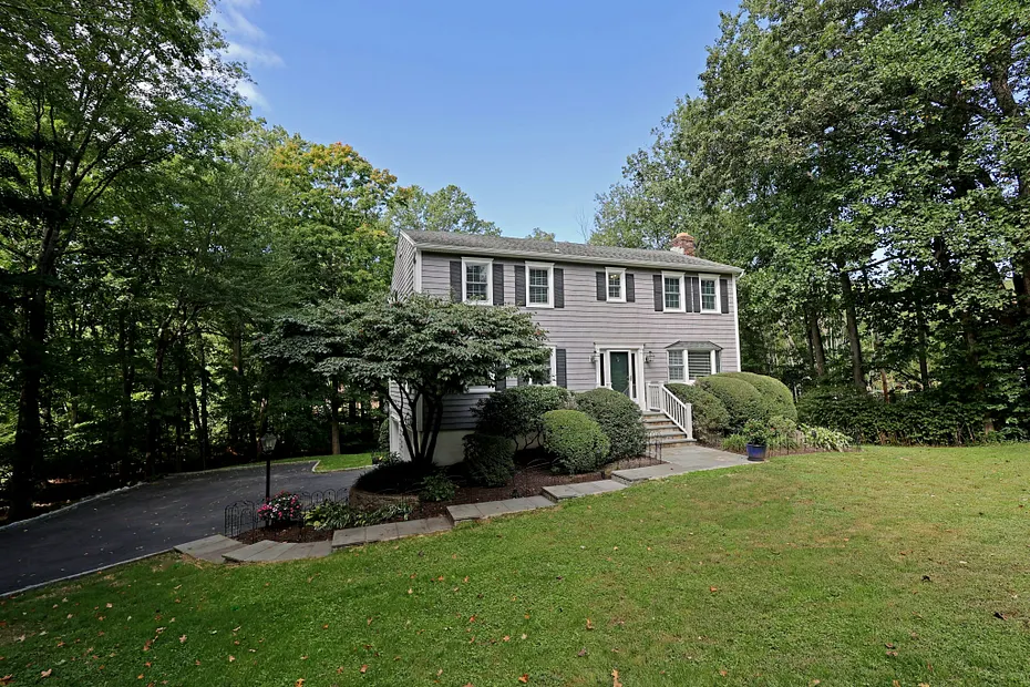 47 Fox Run Road Photo 1