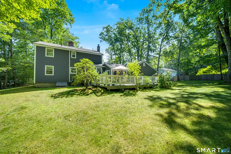 Suffield Single Family Photo 7