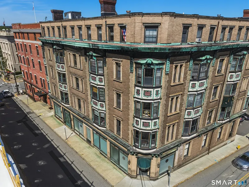 35 Union Street Photo 2