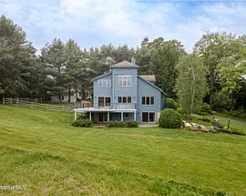 3 Townhouse Hill Rd