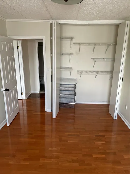 3220 Fairfield Avenue  #6D Photo 8