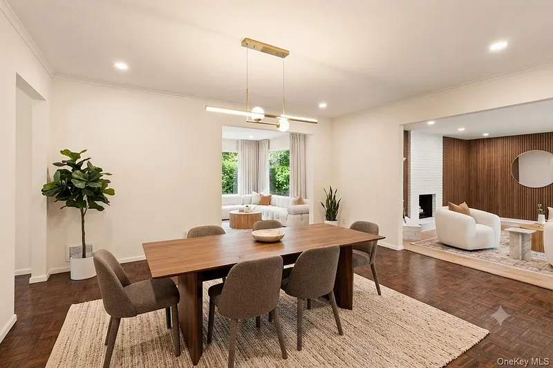 9 Parkfield Road Photo 8