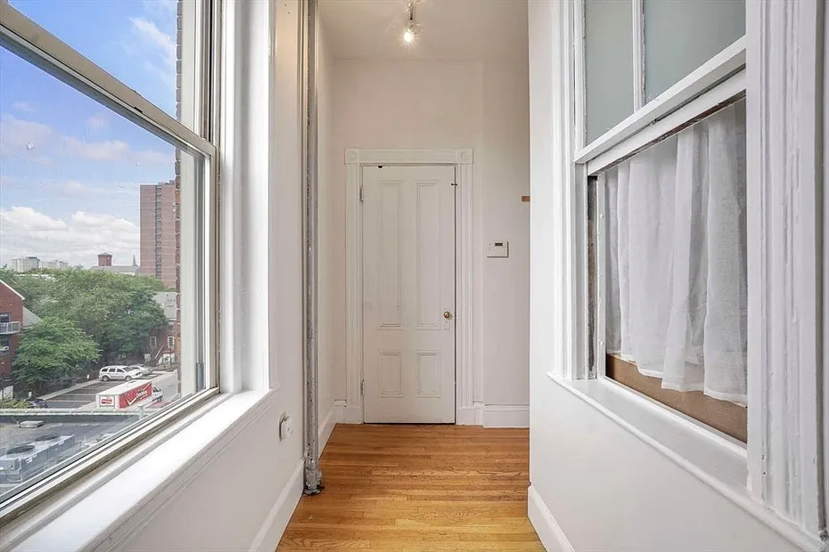 1411 Washington Street  #15 Photo 16
