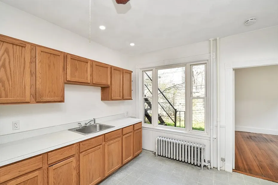 11 Pasadena Rd #1 Photo 3
