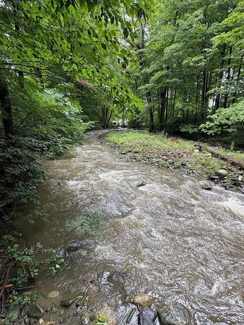 11 Green River Road Photo 38