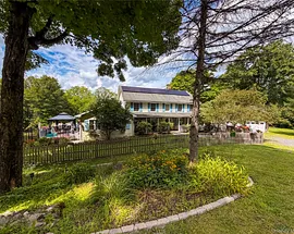 912-918 Hollow Road