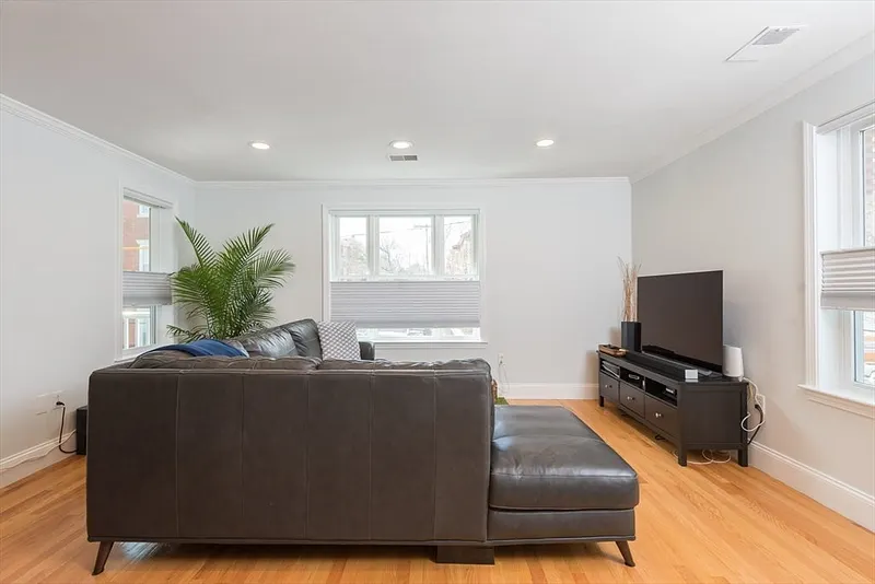8 Brinton St #2 Photo 6