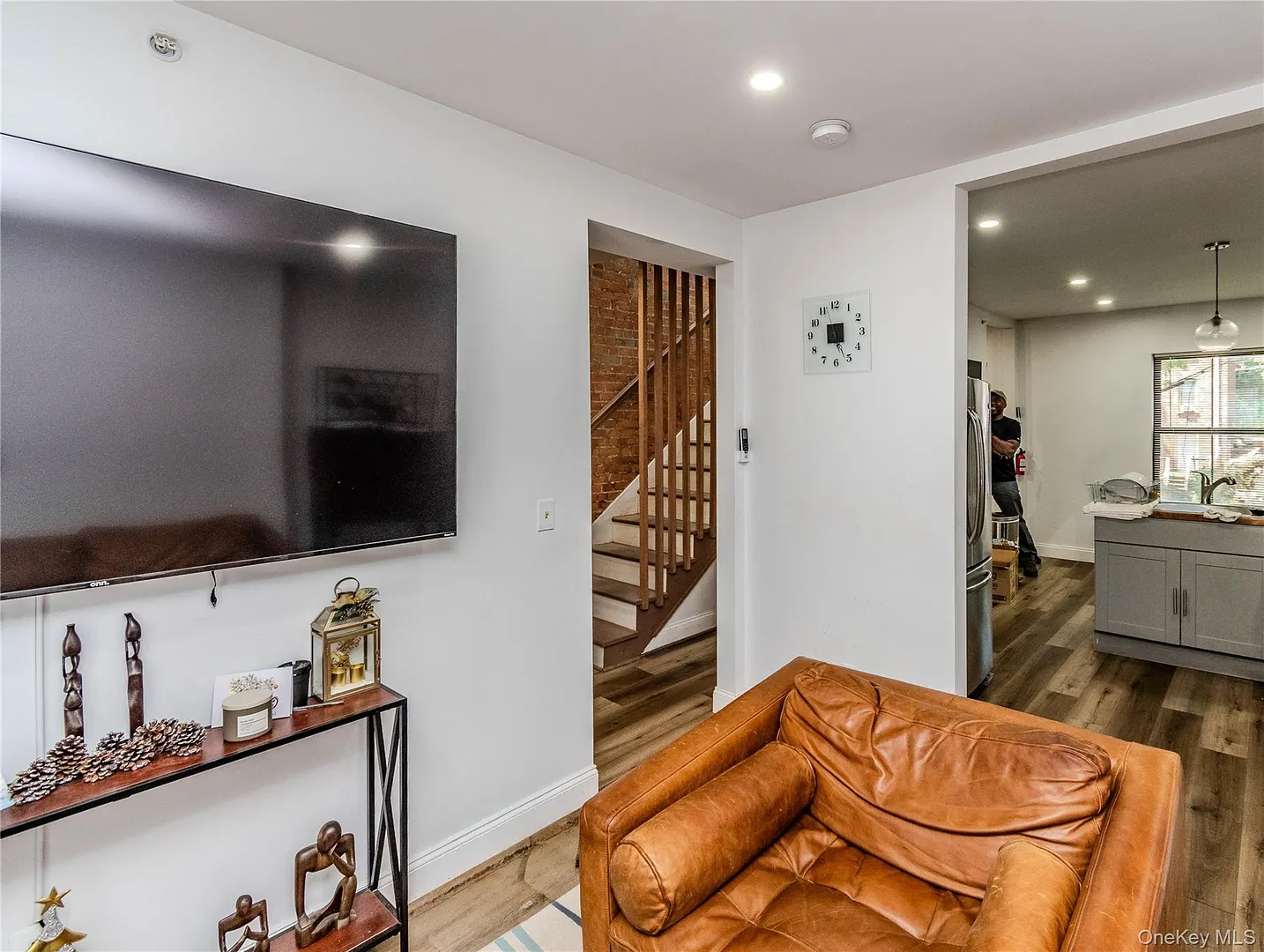 70 Lander Street Photo 19