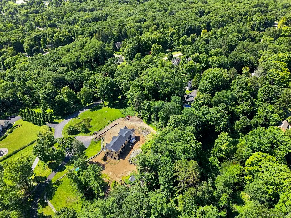 5 Boulder Pond Drive Photo 15