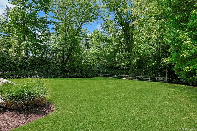20 Robbins Road Photo 36