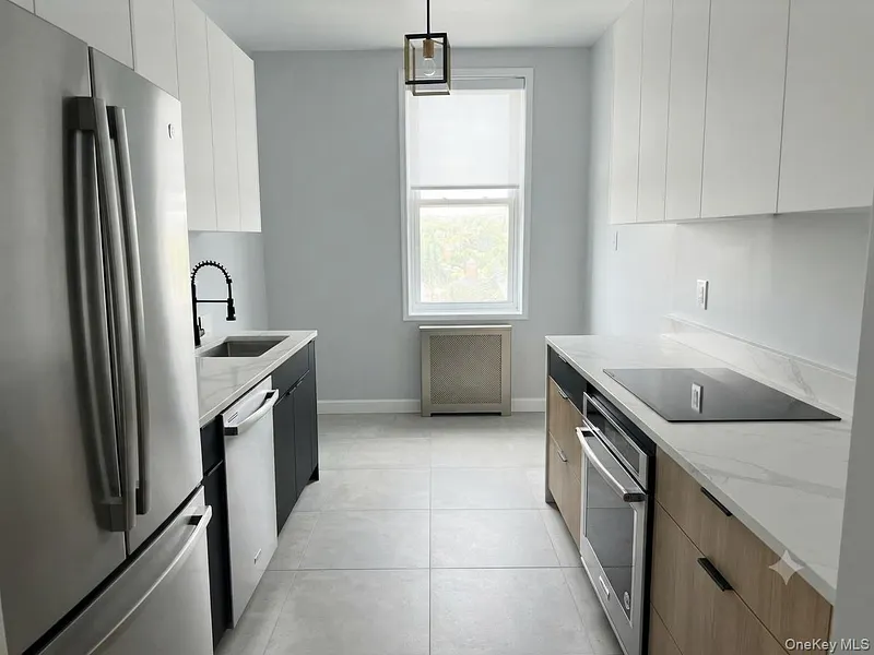 21 Fairview Avenue  #518 Photo 8
